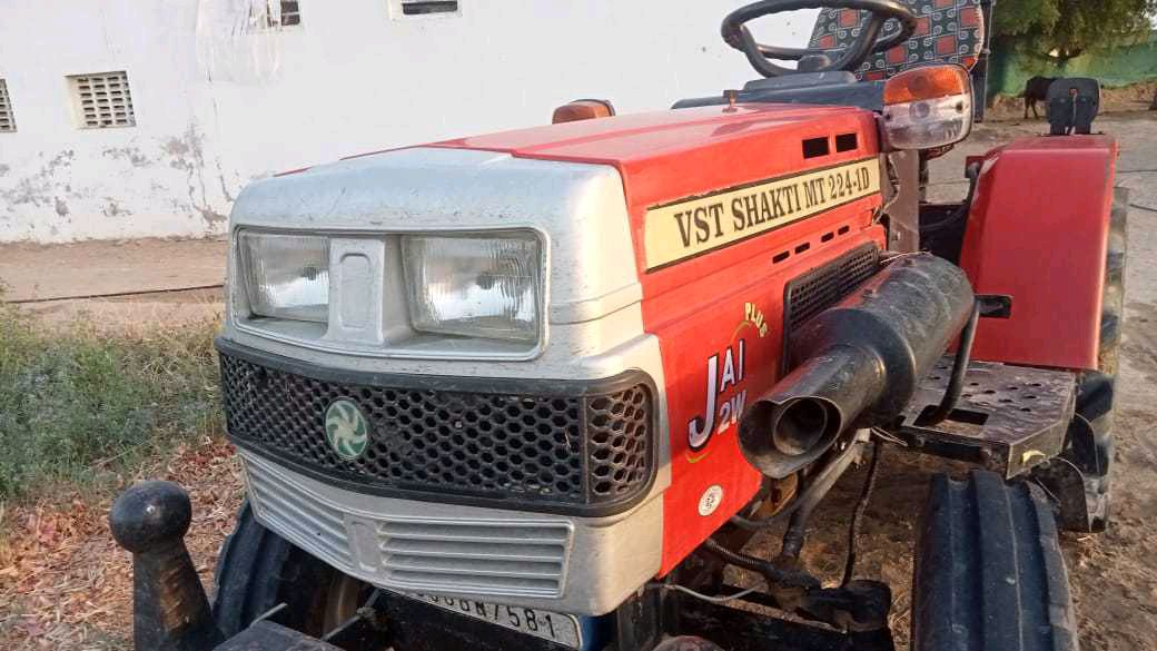 ટ્રેક્ટર
