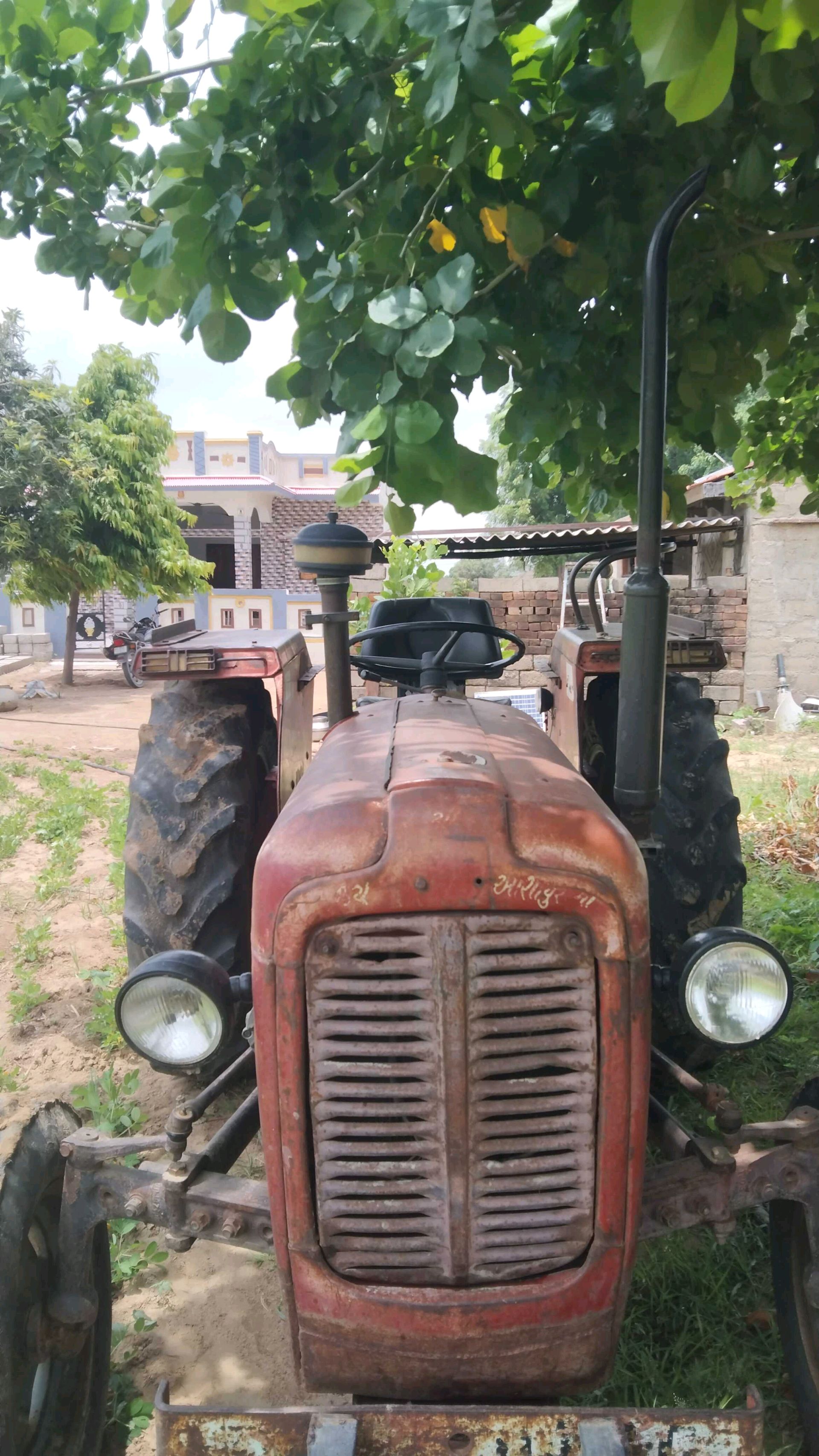 ટ્રેક્ટર