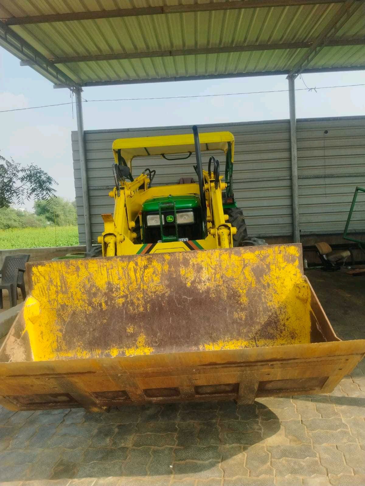 ટ્રેક્ટર