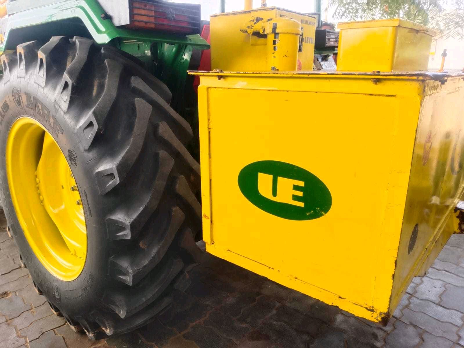 ટ્રેક્ટર