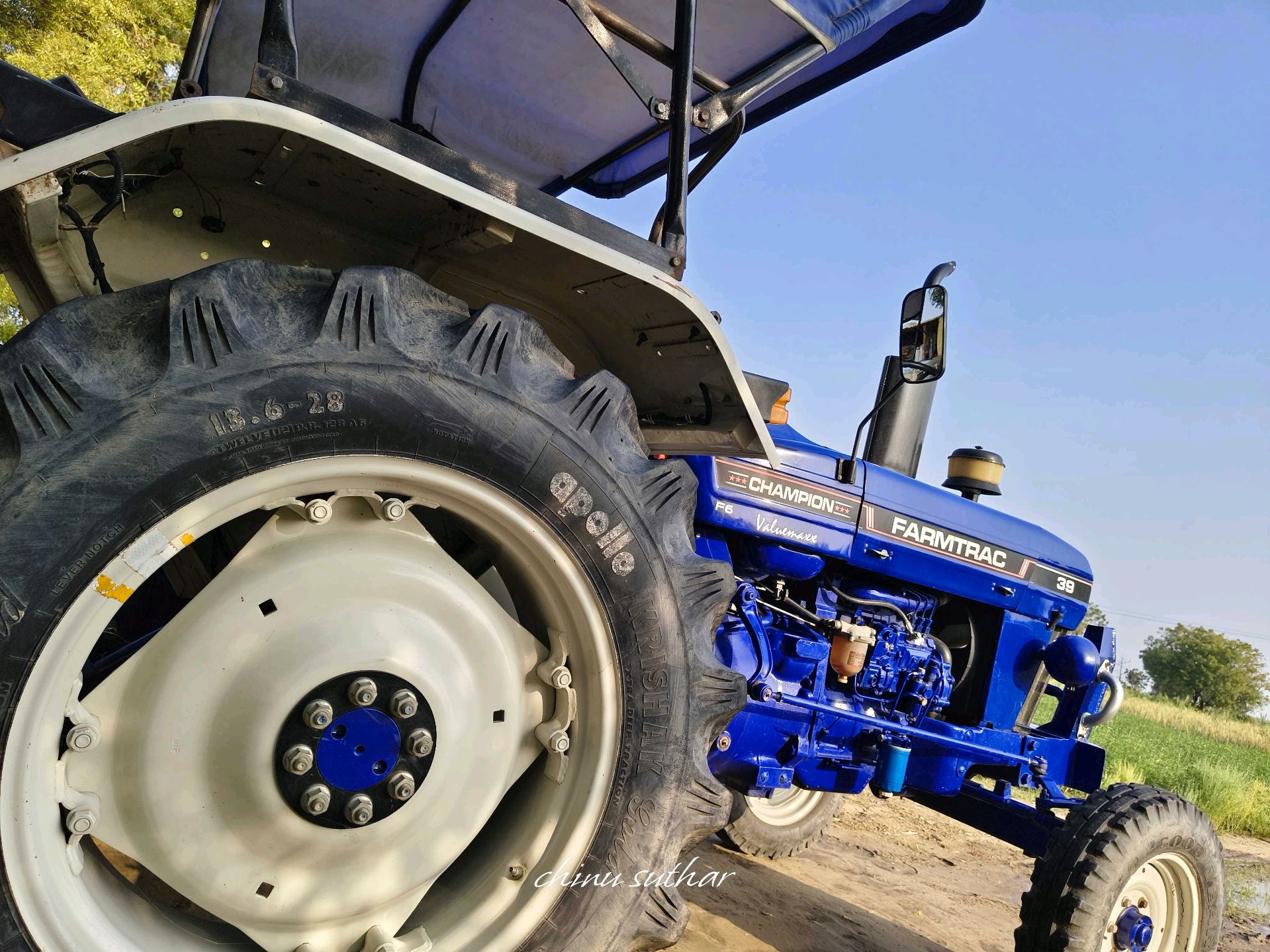 ટ્રેક્ટર